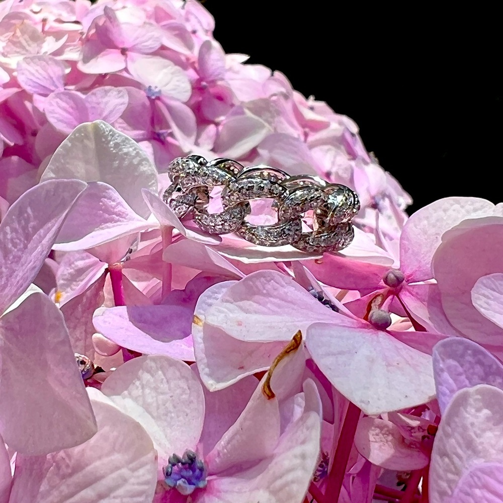 925 Trendy silver ring with zirconia . Size 6